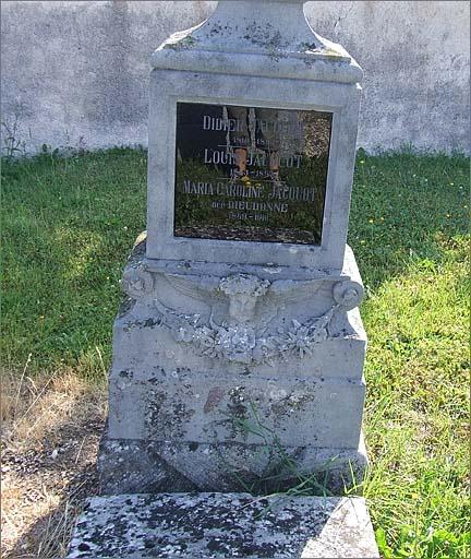 Tombe (n°7), type1, ensemble face.