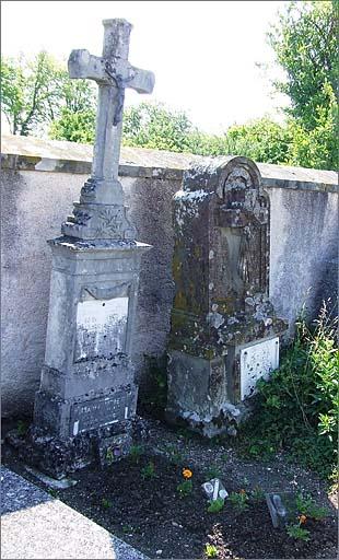Tombe (n°23), type 1, ensemble trois quarts gauche.