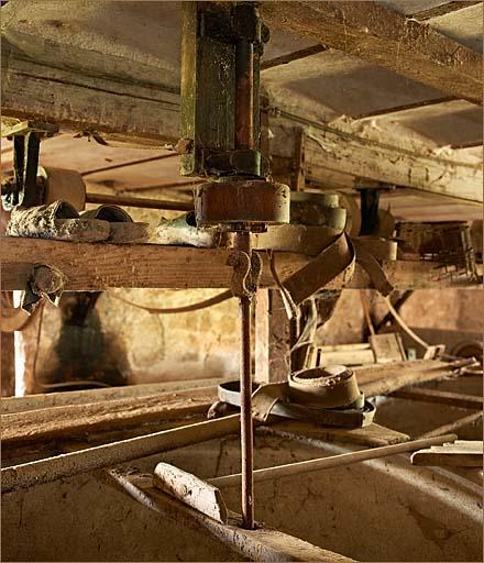 Bâtiment de la féculerie, rez-de-chaussée, cuves de lavage de la fécule, détail de l'agitateur.