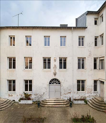 Corps D, façade sur la cour 1.