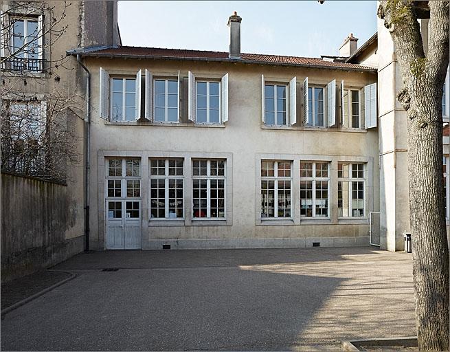 Façade postérieure, partie gauche.