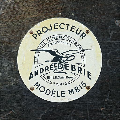 Détail de la marque d'atelier.