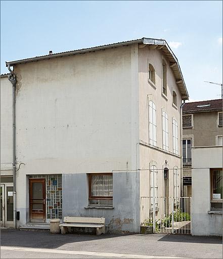 Corps E, vue d'ensemble depuis la cour 2.