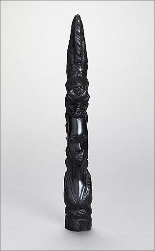 Statuette n° 4, ensemble face.