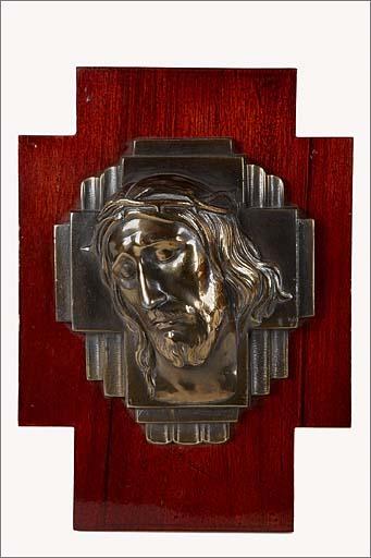 Statue n ° 4, ensemble face.