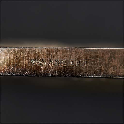 Détail du poinçon.