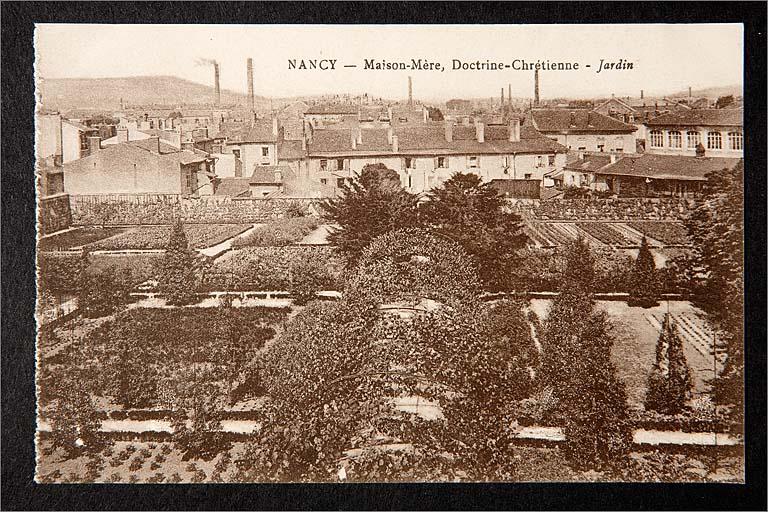 Le jardin (vue vers l'Est).