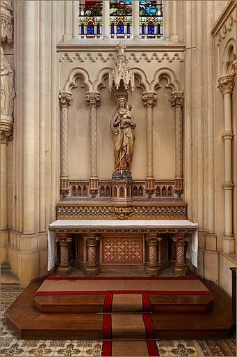 Autel de la Vierge.