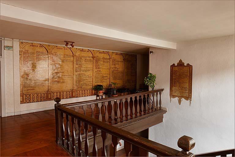 Ensemble de 9 peintures monumentales