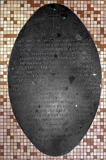 Ensemble de 2 dalles funéraires : dalle funéraire d'Antoine Gabriel de Manessy et de Pierre Doré et dalle funéraire de Dominique Chaput