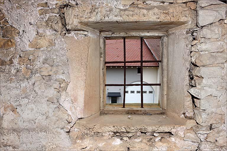 Elévation latérale, fenêtre de comble, vue de l'intérieur.