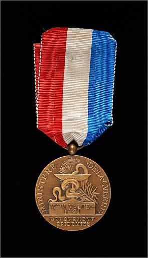 Médaille n° 4 : revers, ensemble.