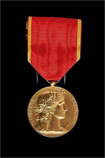 Médaille n° 3 : avers, ensemble.