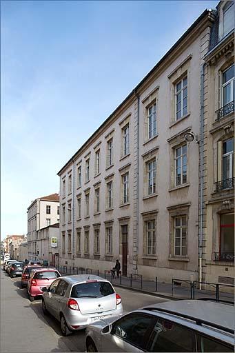 Elévation sur la rue Charles III : bâtiments D et C.
