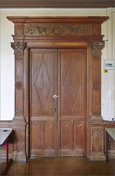 Détail d'une porte latérale (côté couloir, face extérieure)