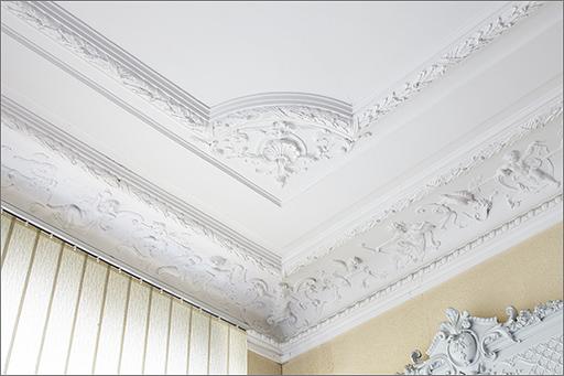 Plafond, détail du décor.