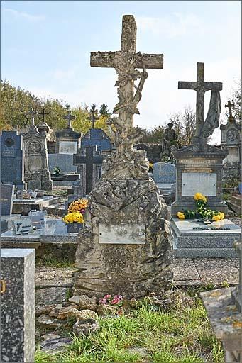 Tombe (n°9), type 1, ensemble face.