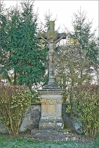 Croix de cimetière (n°1), ensemble face.