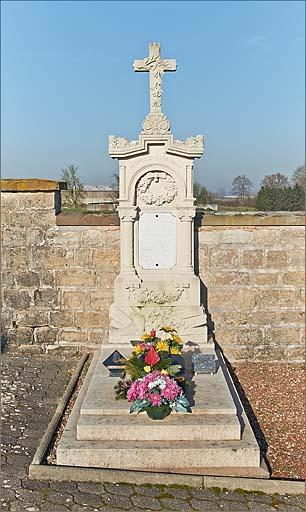 Tombe de la famille Thiaville
