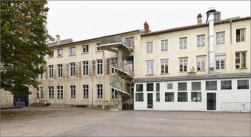 Corps A et B : élévation postérieure sur cour.