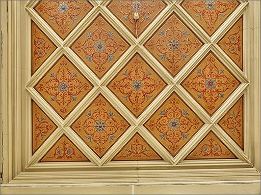Plafond, vue partielle.