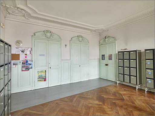 Ensemble du décor intérieur (pièce E 1. 2)