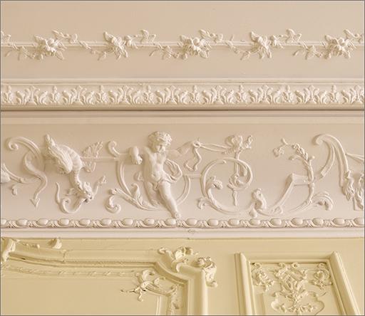 Adoucissement de plafond, détail du décor.
