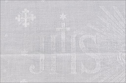 Nappe d'autel n° 4, détail : monogramme christique.