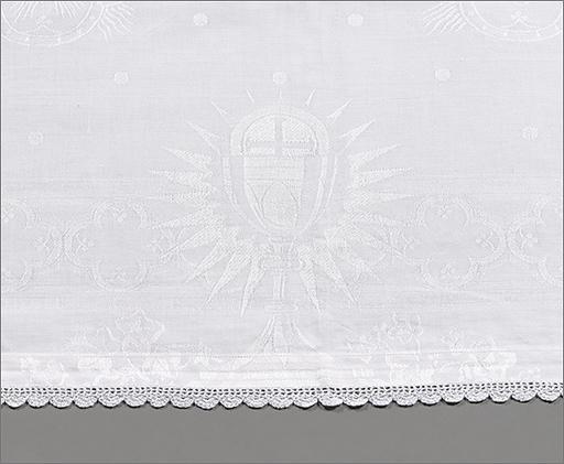 Nappe d'autel n° 3, détail de la bordure : calice.