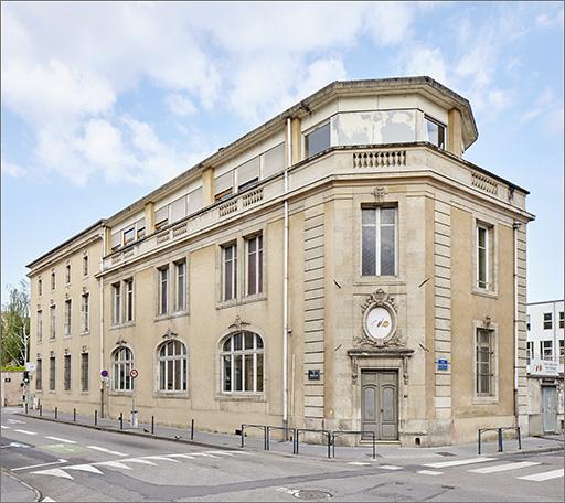 Elévation extérieure, ensemble.