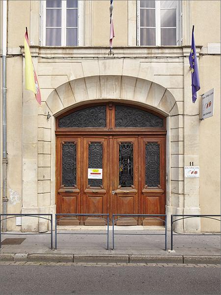 Corps A (11 rue du Manège) : élévation antérieure, portail, ensemble face.