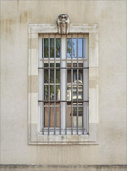 Corps B (13 rue du Manège) : élévation antérieure, détail d'une baie.
