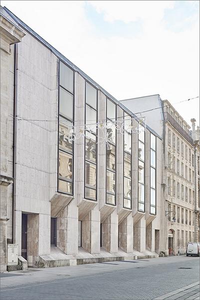 Façade rue Sainte-Catherine, ensemble trois-quart gauche.