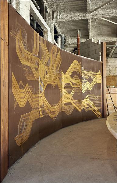 Salle des délibérations, mur latéral, vue d'ensemble trois-quarts gauche.