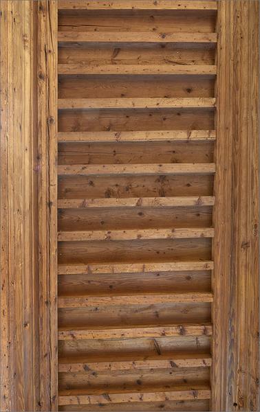 Rez-de-chaussée corps A : détail plafond à solives.