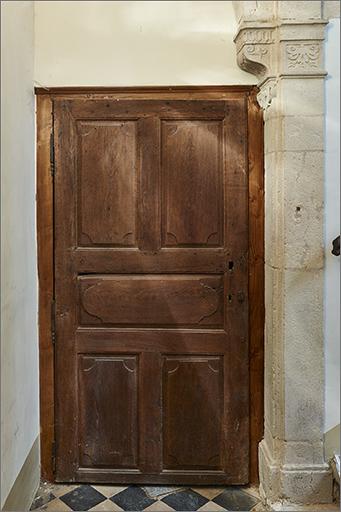 Porte rez-de-chaussée.