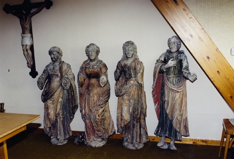 Ensemble de 3 statues : Saintes Femmes, saint Jean