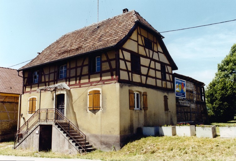 Vue d'ensemble du logis, depuis le nord-est.