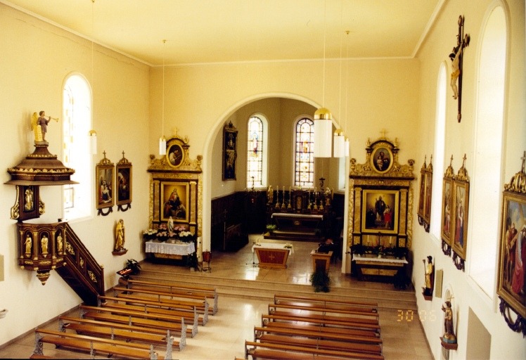 Vue intérieure, depuis la tribune d'orgue.