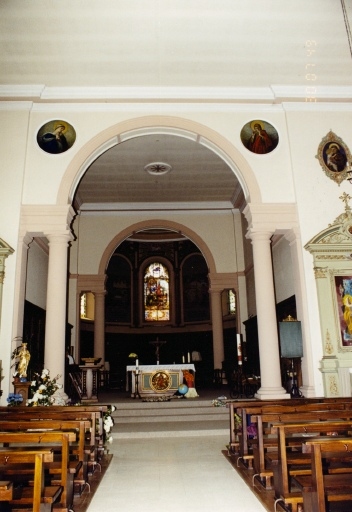 Vue d'ensemble du presbyterium et de l'abside.