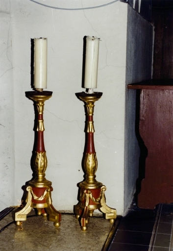 Ensemble de 4 chandeliers et croix d'autel