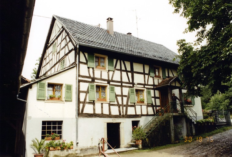 Vue d'ensemble du logis.