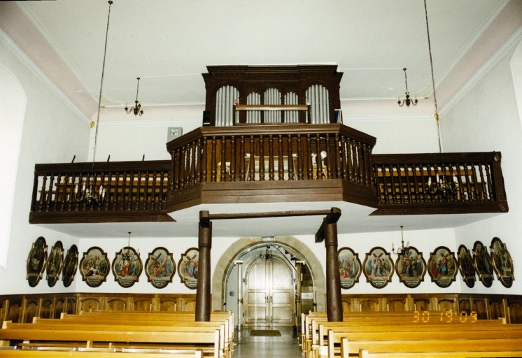 Vue d'ensemble de la tribune.