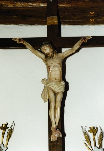 Croix : Christ en croix