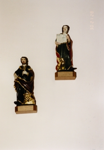 Statuettes de saint Marc et saint Jean. Vue d'ensemble.