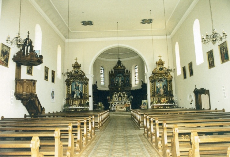 Vue d'ensemble de la nef, vers le choeur.