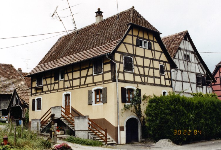 Vue d'ensemble du logis.