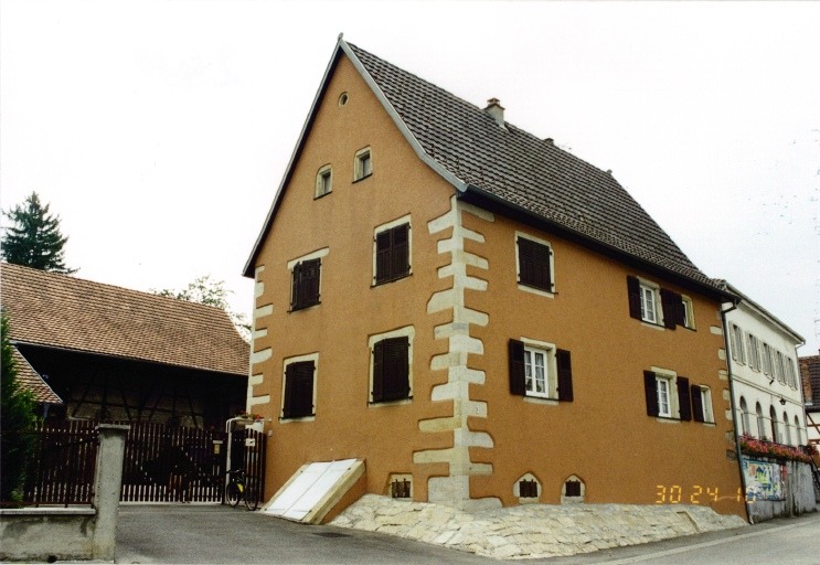 Vue d'ensemble depuis la rue.