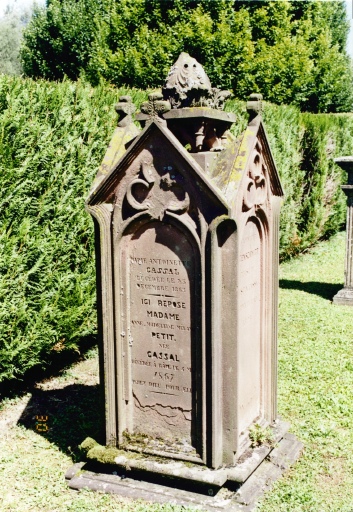 Monument funéraire de la famille Cassal