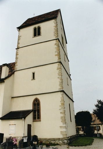 Vue d'ensemble du clocher.